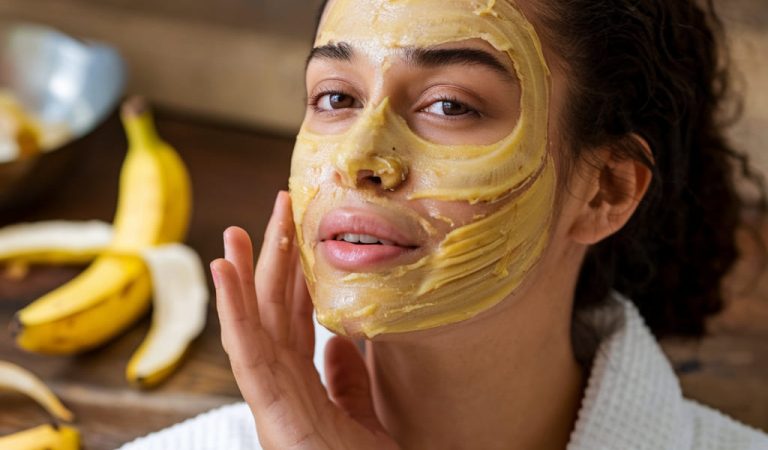 Say Goodbye to Wrinkles Naturally with These Banana Peel Remedies