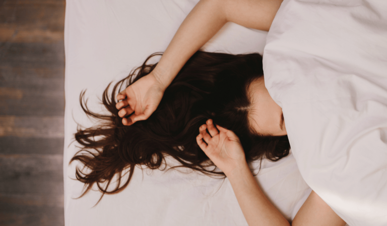5 Common Myths About Sleeping With Wet Hair