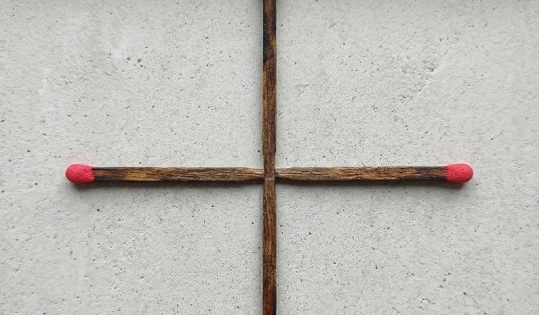 Can you Move Only ONE Matchstick to Form a Square