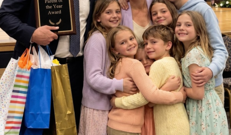 My Husband Won ‘Parent of the Year’ for Raising Our 6 Kids While I Sat Alone in the Corner – Then Our Youngest Daughter Took the Mic and Said, ‘There’s One Little Detail’